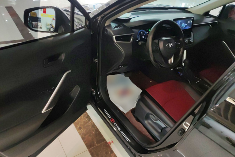 丰田 卡罗拉锐放 2023款 2.0L 先锋版中控内饰7003