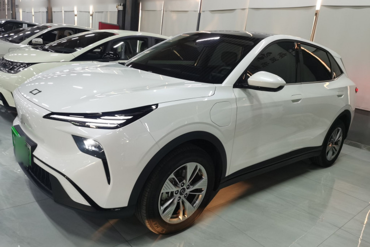 奔腾 悦意03 2025款 445km 欢悦版车身外观4