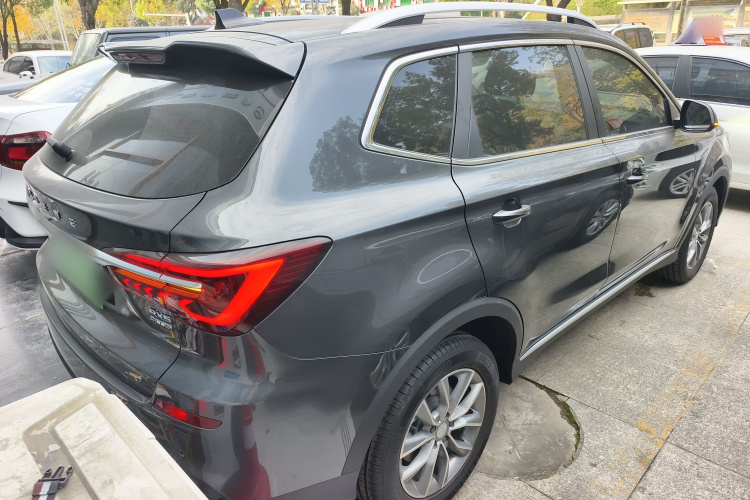 荣威RX5 2025款 PLUS 330TGI 自动领潮智惠版车身外观6005