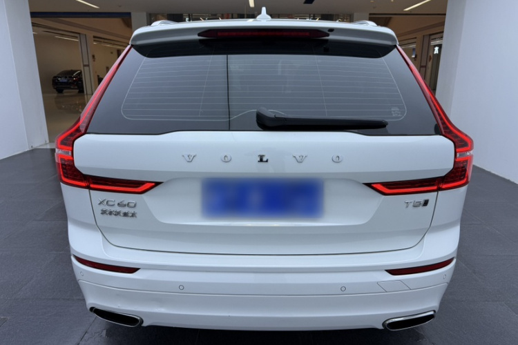 沃尔沃XC60 2019款 T5 四驱智逸版 国V车身外观6001