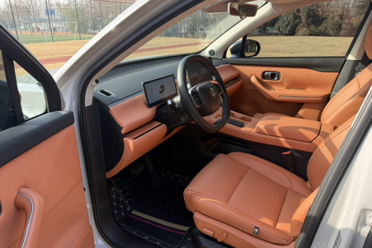 零跑汽车 零跑C10 2024款 530智享版中控内饰7004