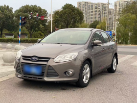 福特 福克斯 2012款 三厢 1.6L 自动风尚型