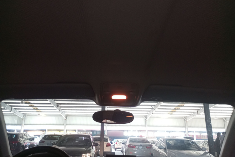 奥迪A1 2014款 30 TFSI Sportback时尚型中控内饰22