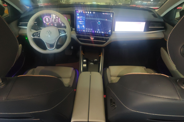 大众 帕萨特 2025款 Pro 380TSI 星空龙运版中控内饰12
