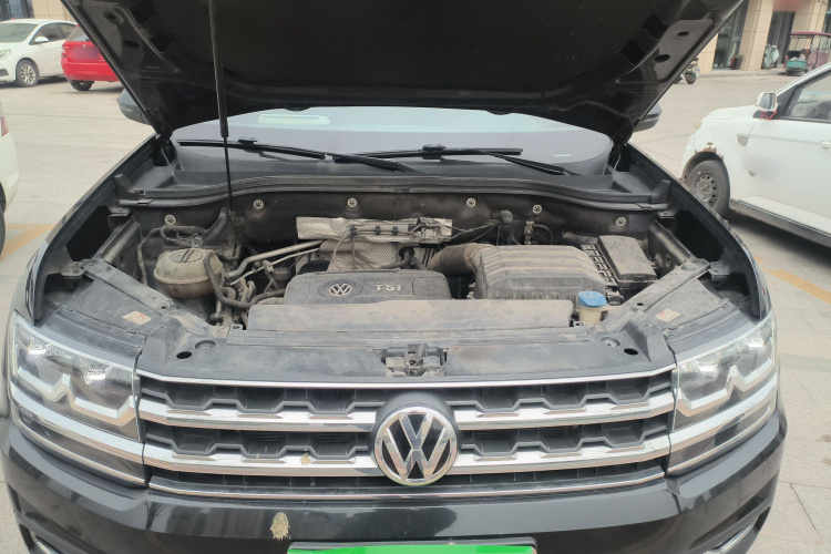 大众 途昂 2017款 380TSI 四驱豪华版机舱底盘24