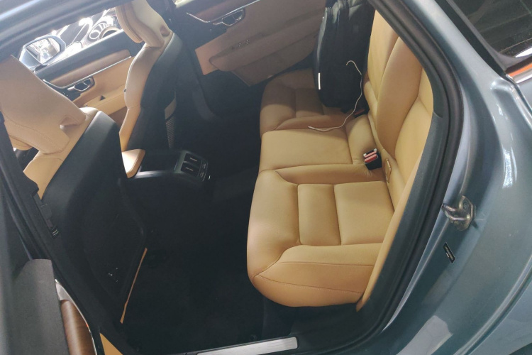 沃尔沃S90 2019款 T5 智逸版中控内饰7004