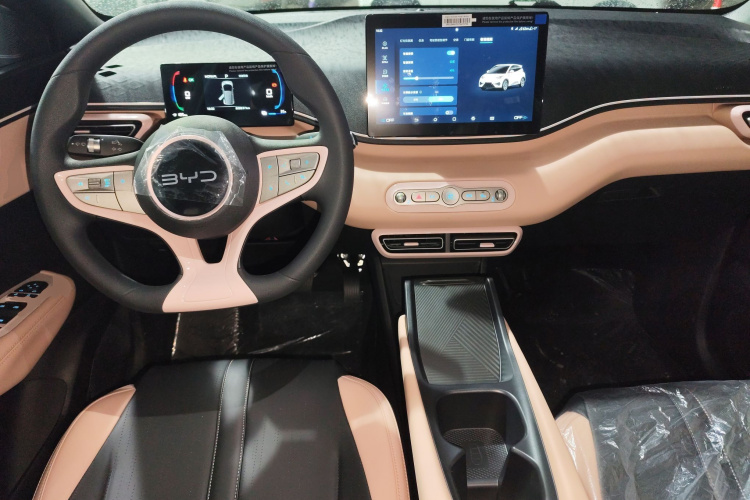 比亚迪 海鸥 2025款 智驾版 305km 活力版中控内饰12
