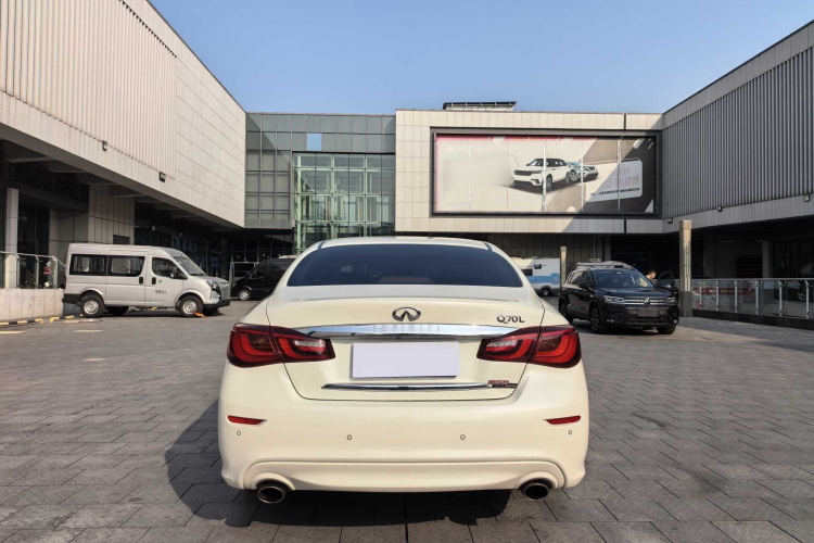 英菲尼迪Q70 2019款 Q70L 2.0T 悦享版车身外观6006