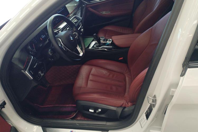 宝马5系 2018款 改款 530Li 领先型 M运动套装局部细节19