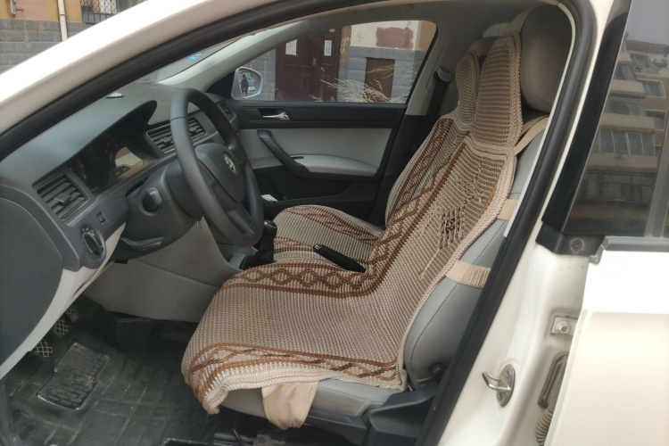 斯柯达 昕锐 2016款 1.6L 手动创行版中控内饰19