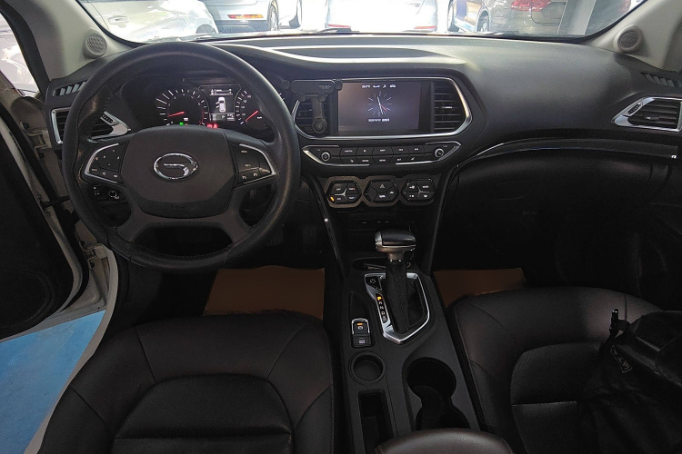 广汽传祺 传祺GS4 2016款 235T G-DCT豪华版中控内饰7002