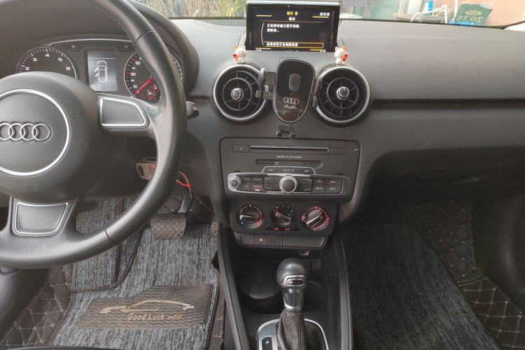 奥迪A1 2016款 30 TFSI Sportback Design风尚版局部细节16