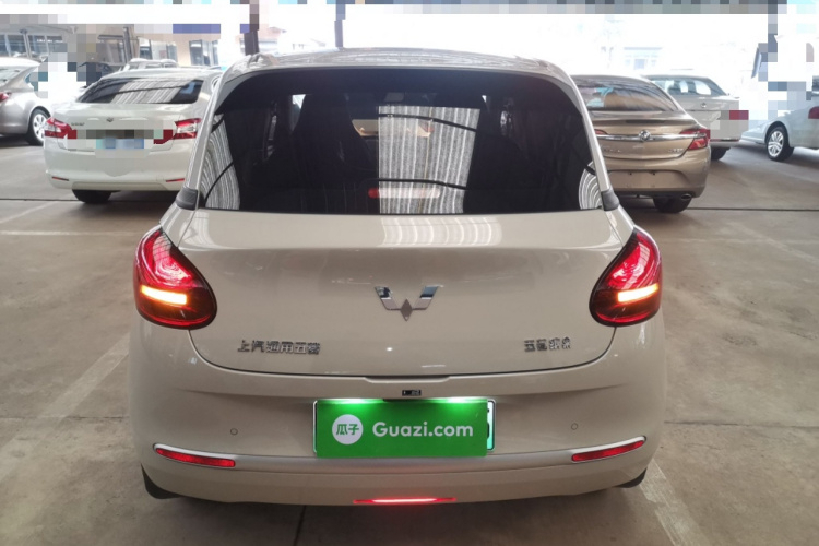 五菱汽车 五菱缤果 2023款 203km 轻享款车身外观6004