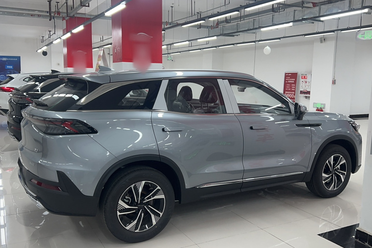 北京汽车 北京X7 2023款 1.5TD DCT优享+版车身外观6002