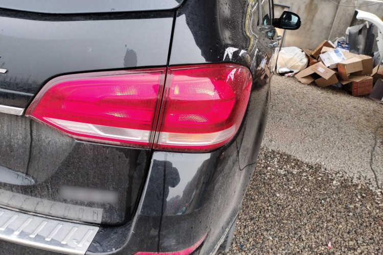 哈弗H6 2017款 蓝标 运动版 1.5T 自动两驱豪华型车身外观6001