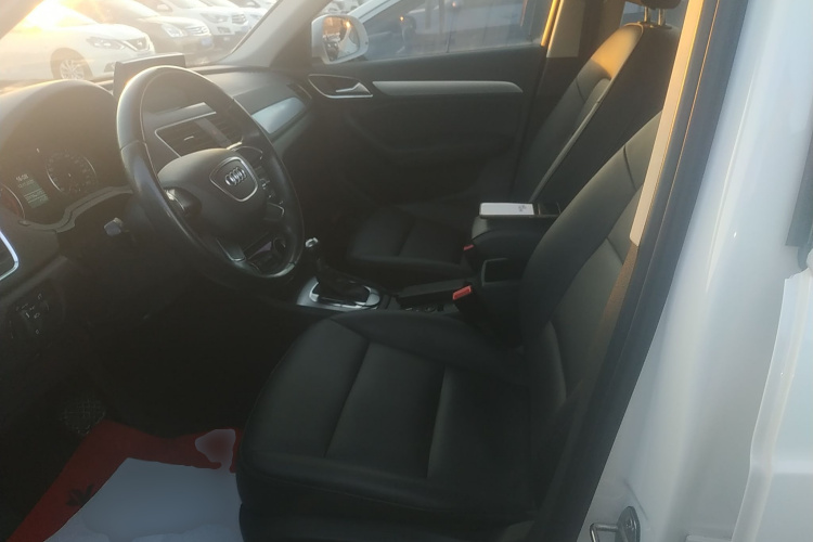 奥迪Q3 2016款 30 TFSI 标准型局部细节19