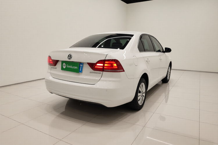 大众 桑塔纳 2019款 1.5L 手动风尚版 国VI车身外观7