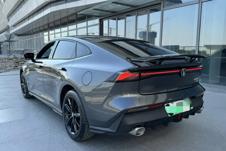 长安UNI-V 智电iDD 2023款  智电iDD 1.5T 113km智趣型（飞快版）车身外观6002