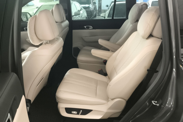 理想汽车 理想ONE 2020款 增程6座版中控内饰21