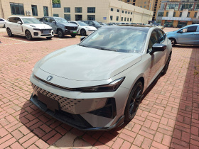 长安UNI-V 2024款 1.5T 尊贵运动型