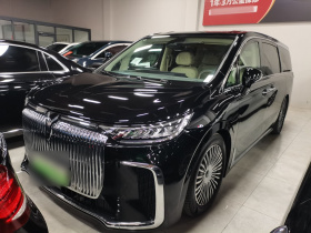 岚图汽车 岚图梦想家 2025款 PHEV 四驱旗舰鲲鹏版