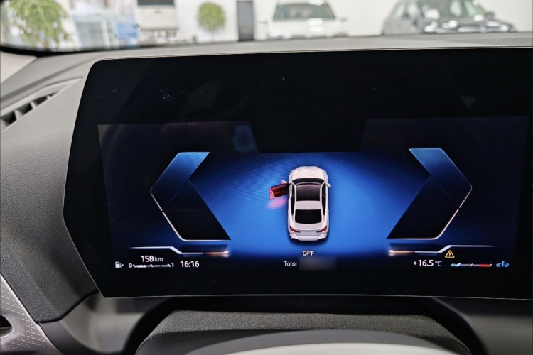 宝马2系 2025款 225L M运动曜夜套装中控内饰7005