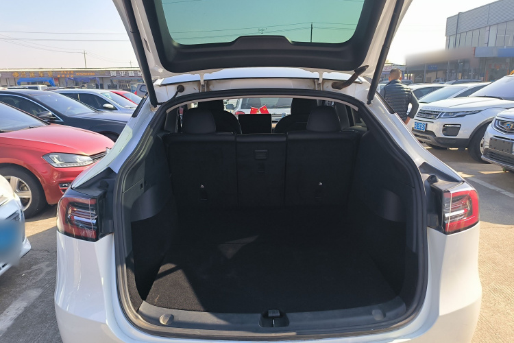 特斯拉 Model Y 2021款 改款二 长续航全轮驱动版局部细节23