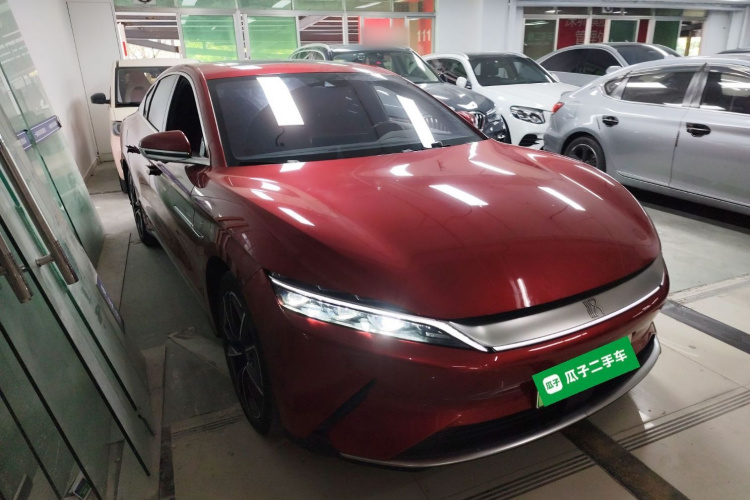 比亚迪 汉 2020款 EV 四驱高性能版旗舰型车身外观3