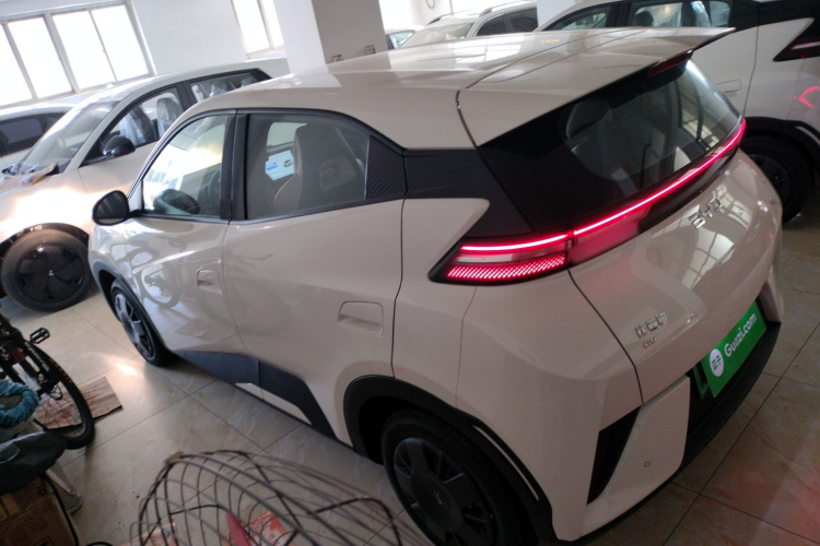 比亚迪 海鸥 2025款 305km 活力版车身外观4