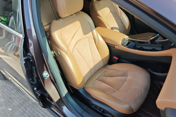 别克 君越 2016款 20T 豪华型局部细节41