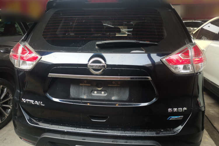 日产 奇骏 2015款 2.0L CVT舒适MAX版 2WD车身外观6004