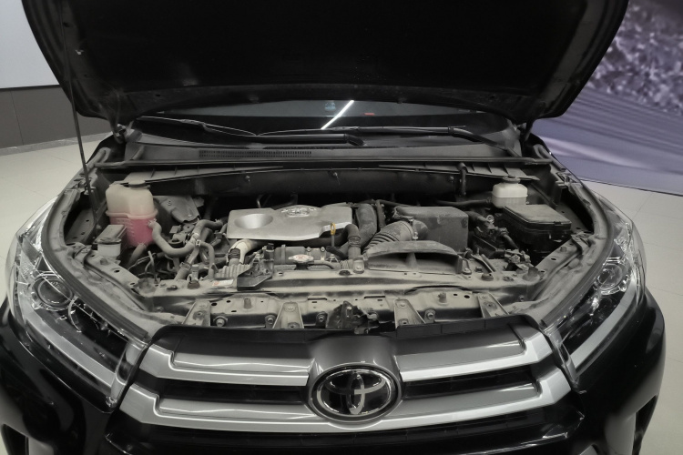 丰田 汉兰达 2021款 2.0T 四驱豪华版 7座机舱底盘24