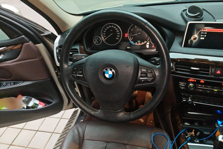 宝马X5(进口) 2014款 xDrive35i 典雅型局部细节13