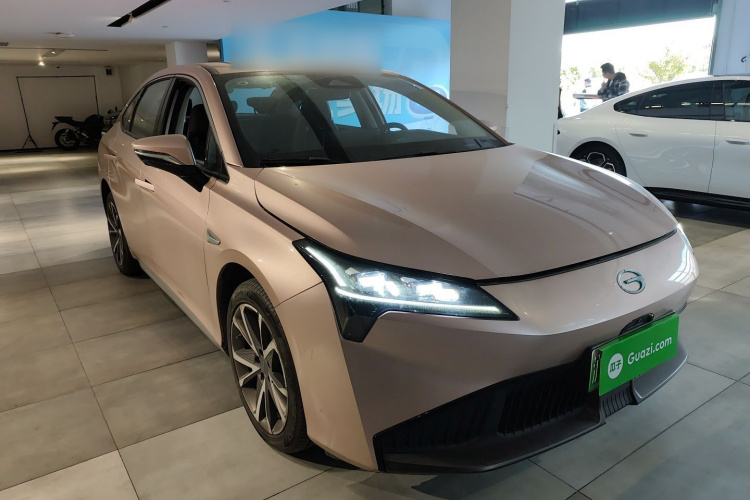 埃安 AION S Plus 2023款 80 科技版 三元锂车身外观3