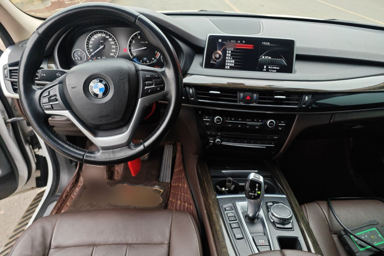 宝马X5(进口) 2014款 xDrive35i 典雅型中控内饰12