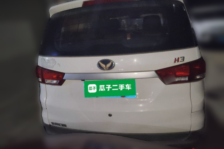 北汽幻速H3 2017款 1.5L 手动舒适天窗版车身外观6