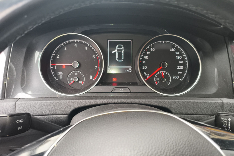 大众 高尔夫 2019款 200TSI DSG舒适进取版 国VI局部细节14