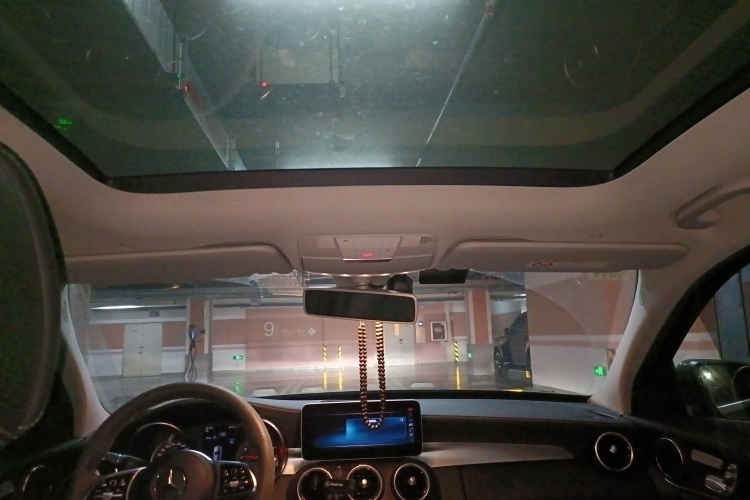 奔驰C级 2019款 C 260 L 运动版局部细节22