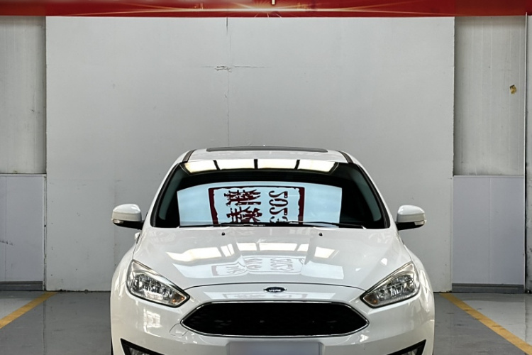 福特 福克斯 2017款 两厢 1.6L 自动风尚型智行版车身外观6001