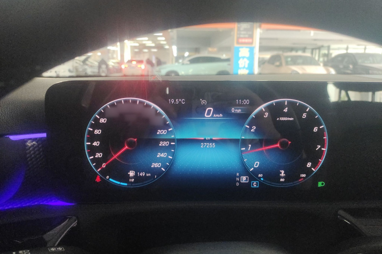 奔驰A级(进口) 2021款 A 200 时尚型局部细节14