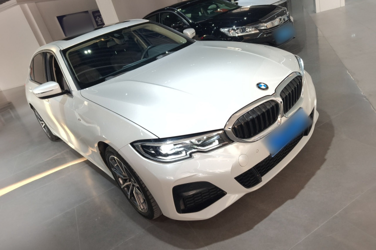 宝马3系 2022款 325Li M运动套装车身外观3