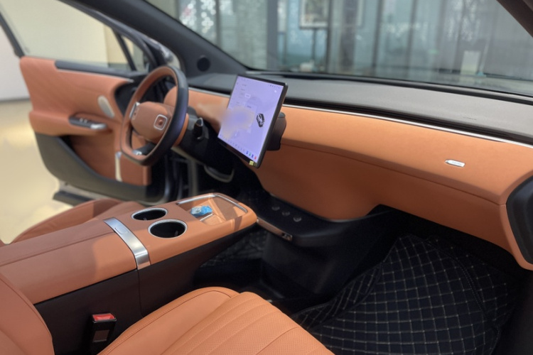 长安启源E07 2025款 增程 四驱 39kWh Max智驾版中控内饰7003