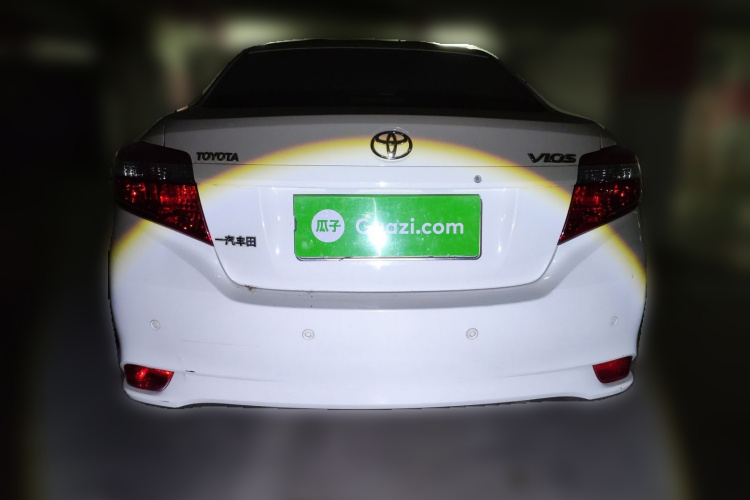 丰田 威驰 2016款 1.5L 手动智臻星耀版车身外观6