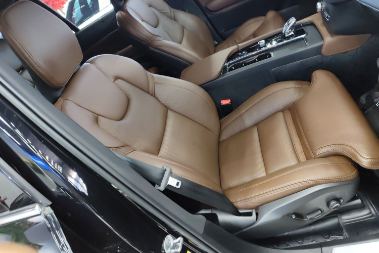 沃尔沃XC90 2022款 B6 智雅豪华版 7座局部细节41