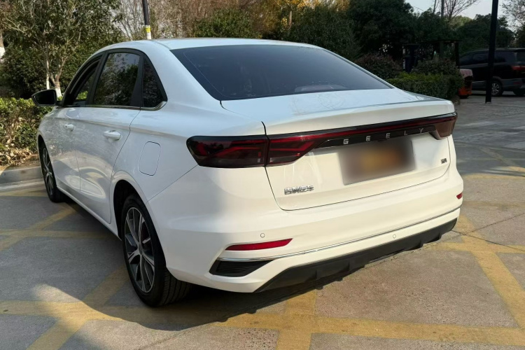 吉利汽车 帝豪 2022款 第4代 1.5L CVT尊贵型车身外观6003