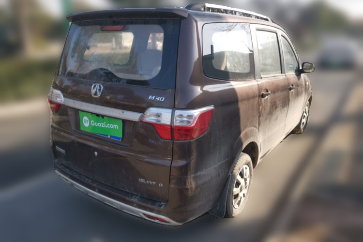 北汽威旺M30 2017款 1.5L M30S 标准型DAM15DL车身外观7