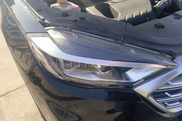 中国重汽VGV VGV U70 2020款 1.5T 自动智享豪华版 5座车身外观6006