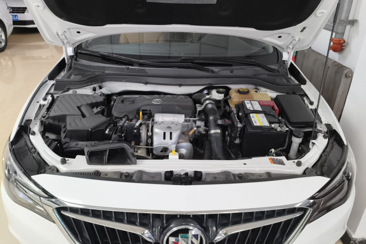 别克 英朗 2019款 18T 自动互联旗舰型 国V机舱底盘24