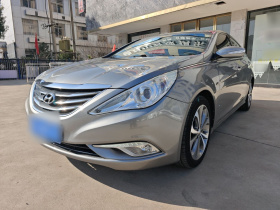 现代 索纳塔 2013款 2.4L 自动领先版 国IV