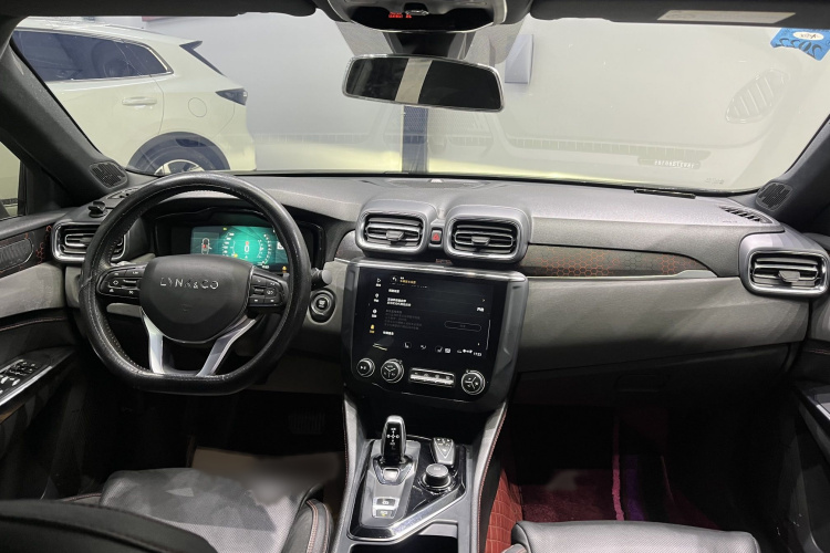 领克03 2020款 2.0TD 自动劲版中控内饰7005